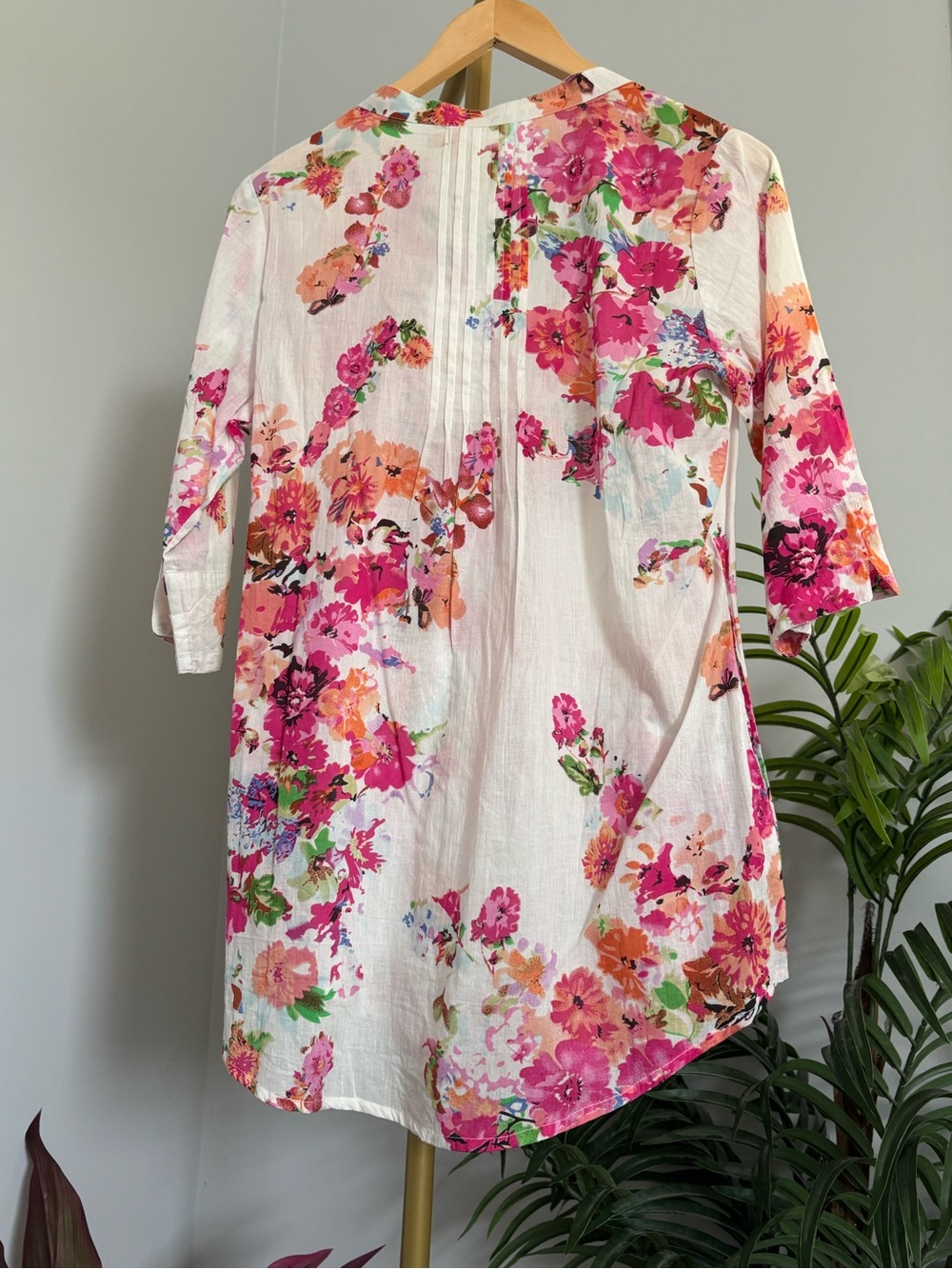 La Cera Floral Pintuck Dress with Pink & Coral Flowers - Picture 8 of 16